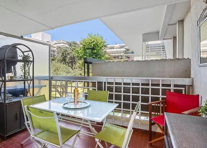 Le Tanit Corinth - 4 Prs, Clim, Piscine דירה אנטיב